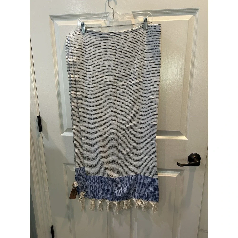 Turkish-style peshtemal towel or throw blanket w/a blue and white diamond print